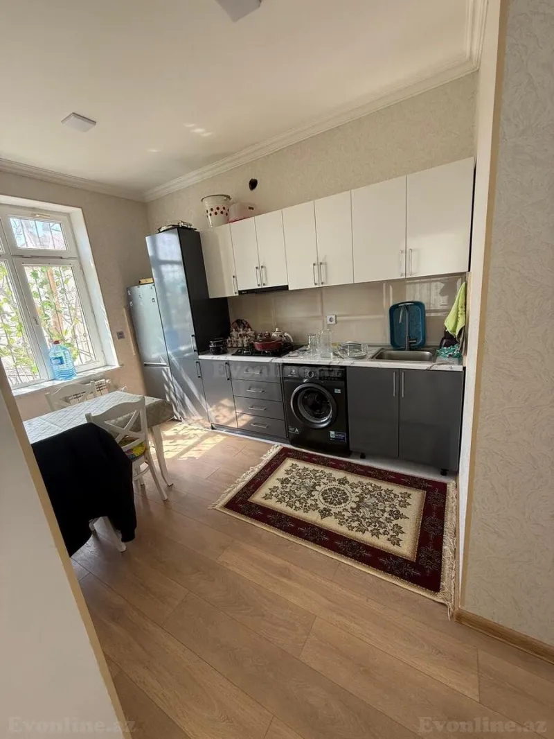 Satılır 2 otaqlı Mənzil Köhnə tikili 55 m² Azadlıq prospekti m. - şəkil 4