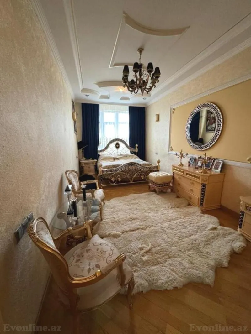 Satılır 4 otaqlı Mənzil Yeni tikili 185 m² Elmlər Akademiyası m. - şəkil 3