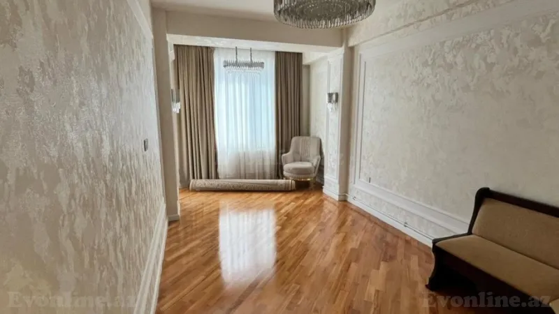 Satılır 2 otaqlı Mənzil Yeni tikili 70 m² Qara Qarayev m.