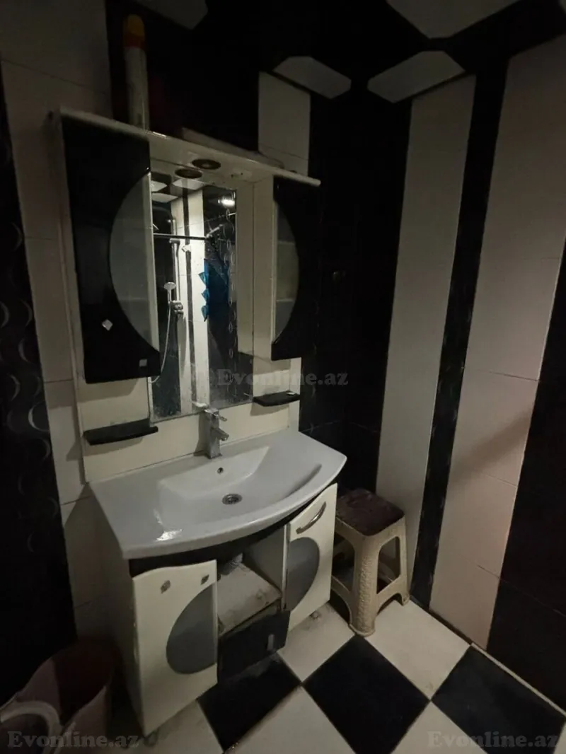 Satılır 3 otaqlı Mənzil Köhnə tikili 73 m² Yasamal - şəkil 4