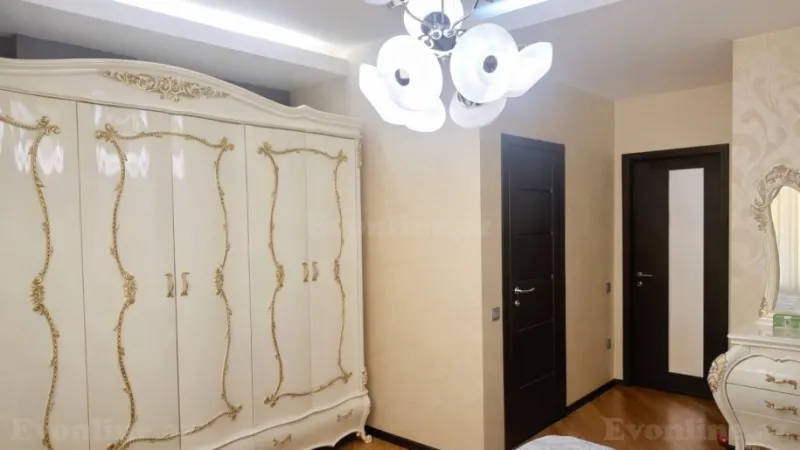 Satılır 3 otaqlı Mənzil Yeni tikili 170 m² Nərimanov r. - şəkil 5