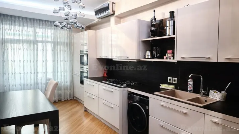 Satılır 3 otaqlı Mənzil Yeni tikili 170 m² Nərimanov r. - şəkil 7