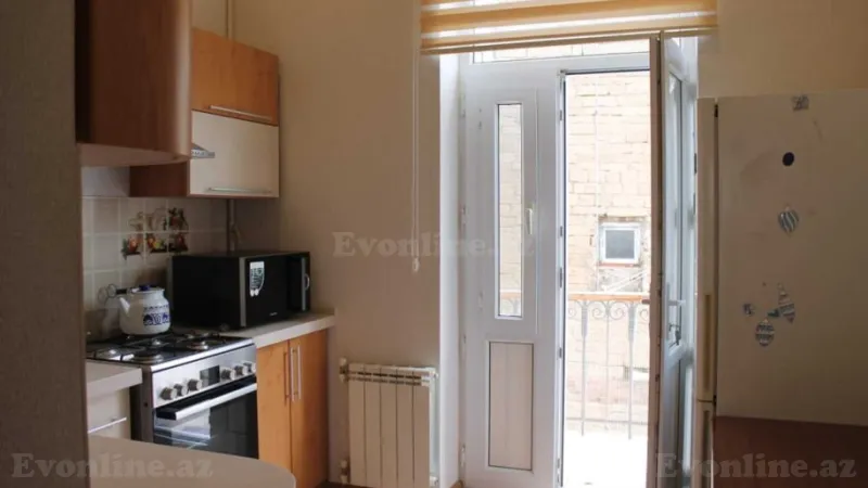 Kirayə verilir 2 otaqlı Mənzil Köhnə tikili 55 m² Sahil m. - şəkil 11