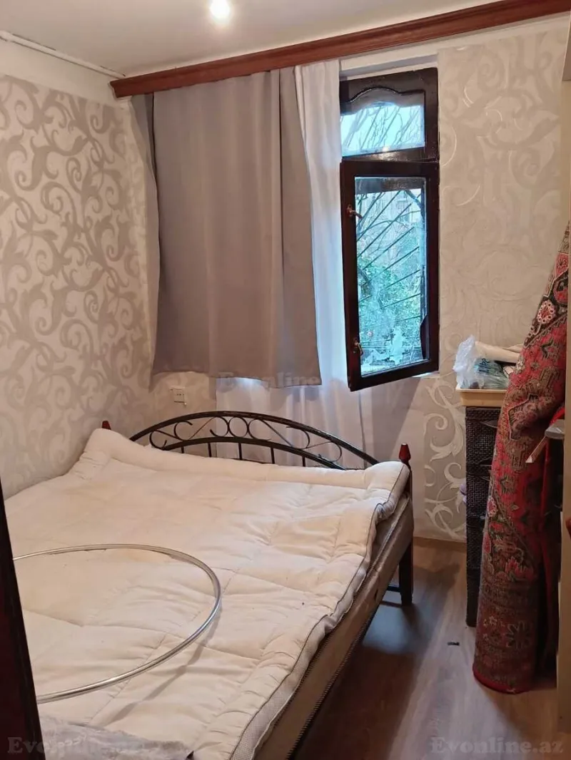 Kirayə verilir 2 otaqlı Mənzil Köhnə tikili 50 m² Gənclik m.