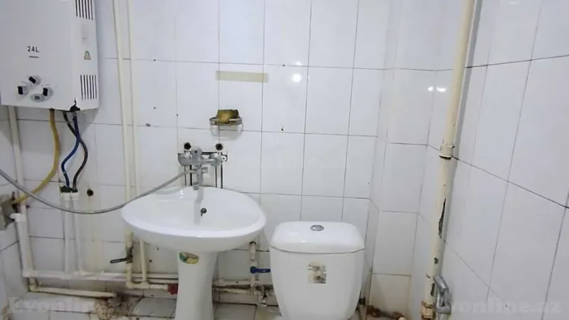 Satılır 2 otaqlı Mənzil Köhnə tikili 60 m² Qara Qarayev m. - şəkil 5