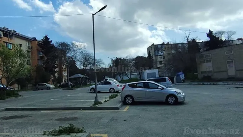 Satılır 2 otaqlı Mənzil Köhnə tikili 60 m² Qara Qarayev m. - şəkil 19