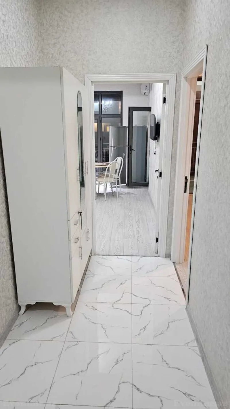 Kirayə verilir 2 otaqlı Mənzil Yeni tikili 50 m² 28 May m. - şəkil 8