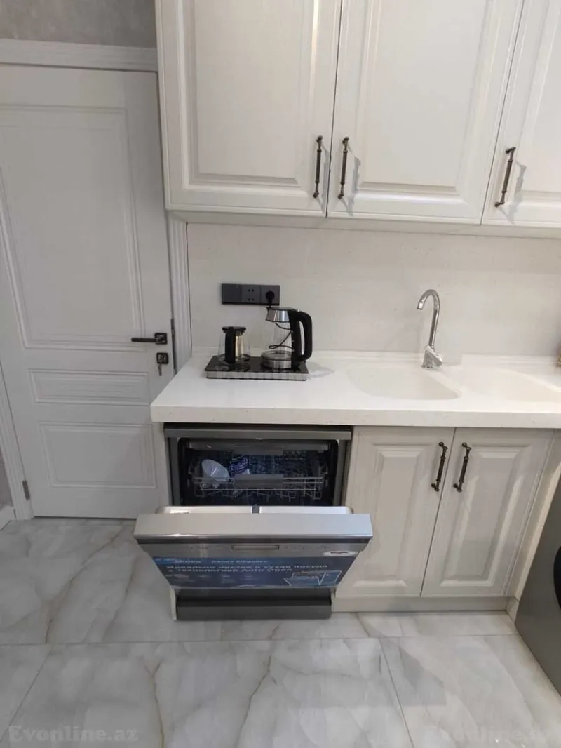 Satılır 3 otaqlı Mənzil Yeni tikili 137 m² Xətai m. - şəkil 14