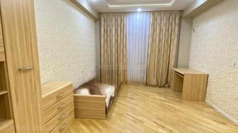 Kirayə verilir 3 otaqlı Mənzil Yeni tikili 154 m² Neftçilər m. - şəkil 9