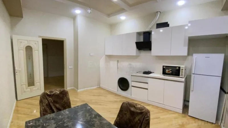 Kirayə verilir 3 otaqlı Mənzil Yeni tikili 154 m² Neftçilər m. - şəkil 12