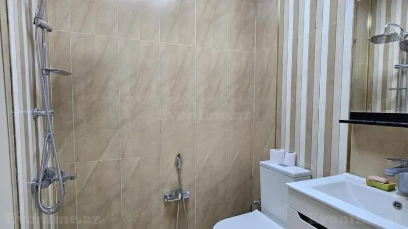 Kirayə verilir 3 otaqlı Mənzil Yeni tikili 154 m² Neftçilər m. - şəkil 19