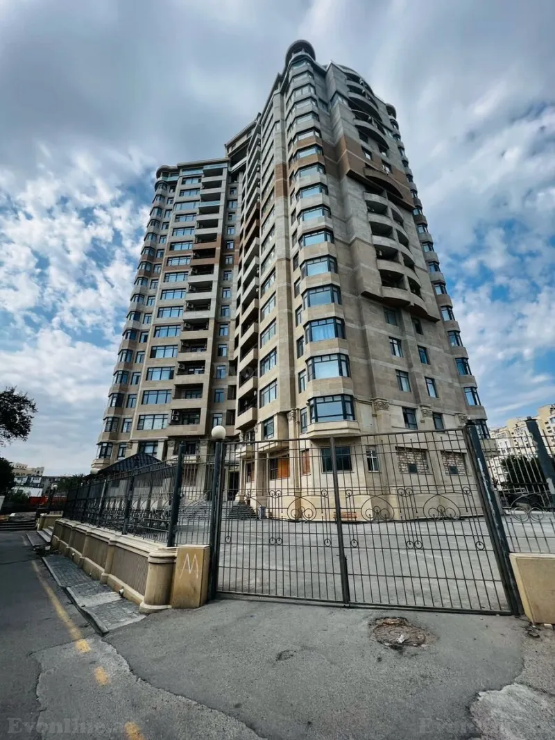 Satılır 3 otaqlı Mənzil Yeni tikili 146 m² Yasamal r. - şəkil 3