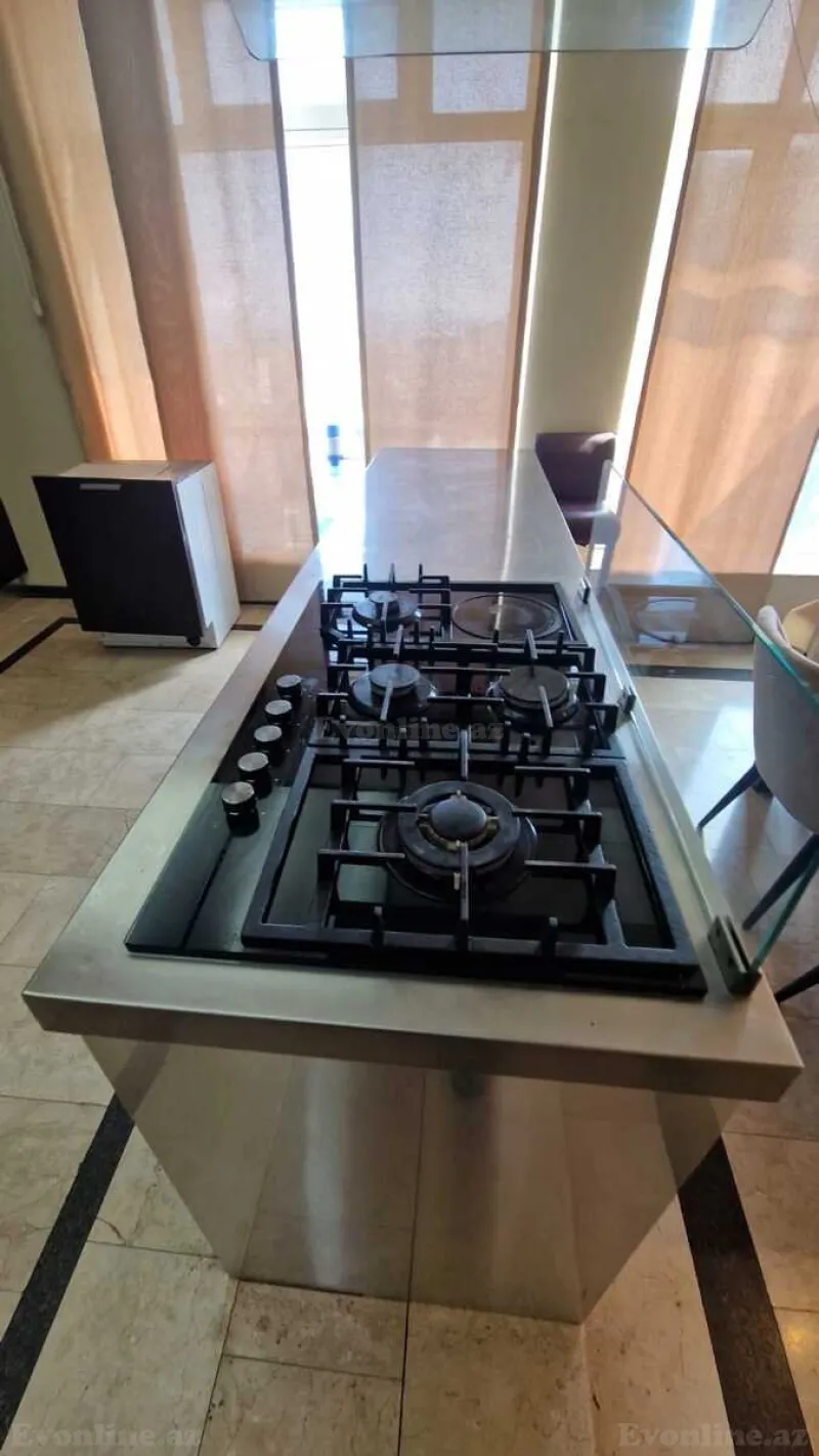 Kirayə verilir 3 otaqlı Mənzil Yeni tikili 170 m² Nizami m. - şəkil 9