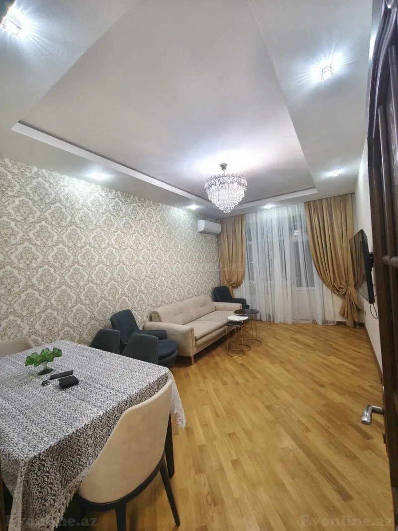 Satılır 2 otaqlı Mənzil Yeni tikili 65 m² 8 Noyabr m.