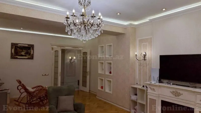 Satılır 4 otaqlı Mənzil Yeni tikili 180 m² Nəsimi r. - şəkil 6