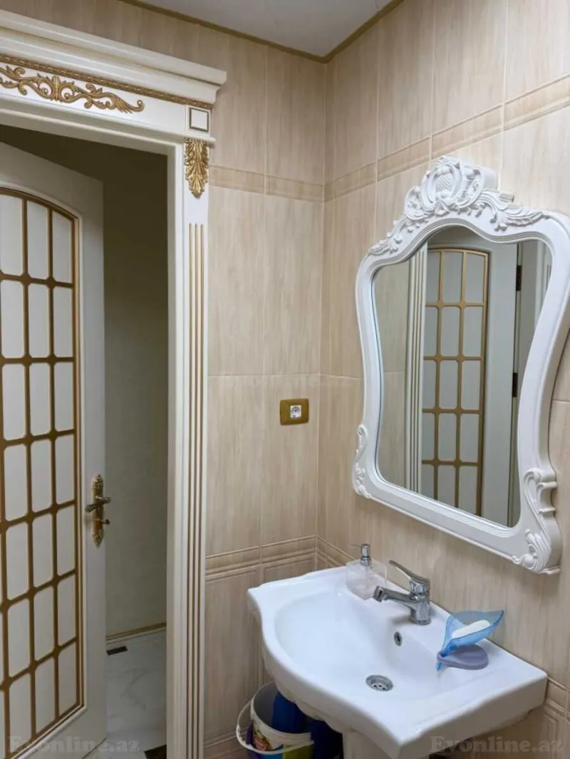 Satılır 4 otaqlı Mənzil Yeni tikili 180 m² Nəsimi r. - şəkil 14