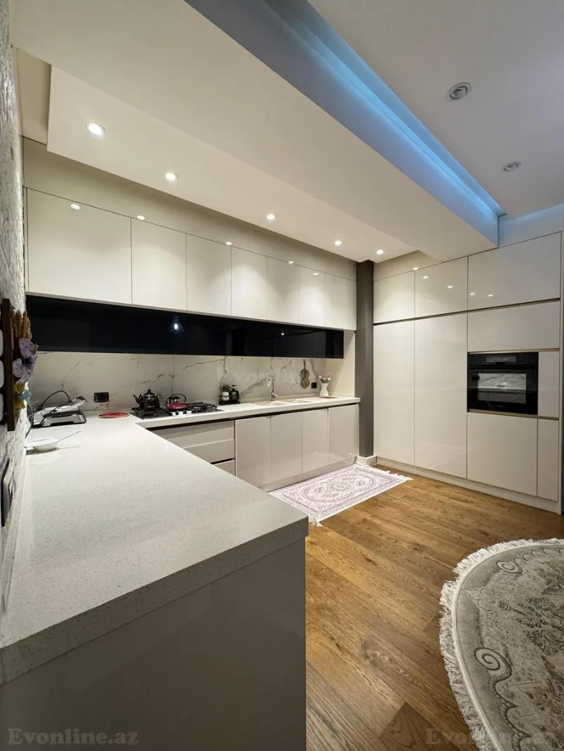 Satılır 3 otaqlı Mənzil Yeni tikili 138 m² İnşaatçılar m. - şəkil 8