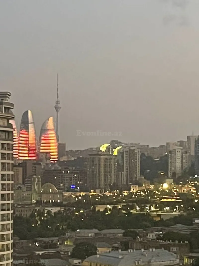 Satılır 3 otaqlı Mənzil Yeni tikili 133 m² Nizami m.