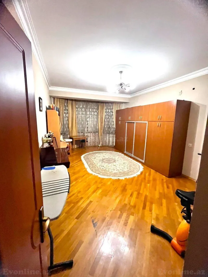 Satılır 4 otaqlı Mənzil Yeni tikili 210 m² 28 May m. - şəkil 8