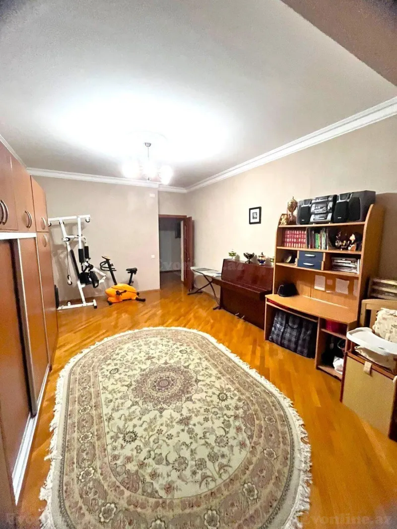 Satılır 4 otaqlı Mənzil Yeni tikili 210 m² 28 May m. - şəkil 9