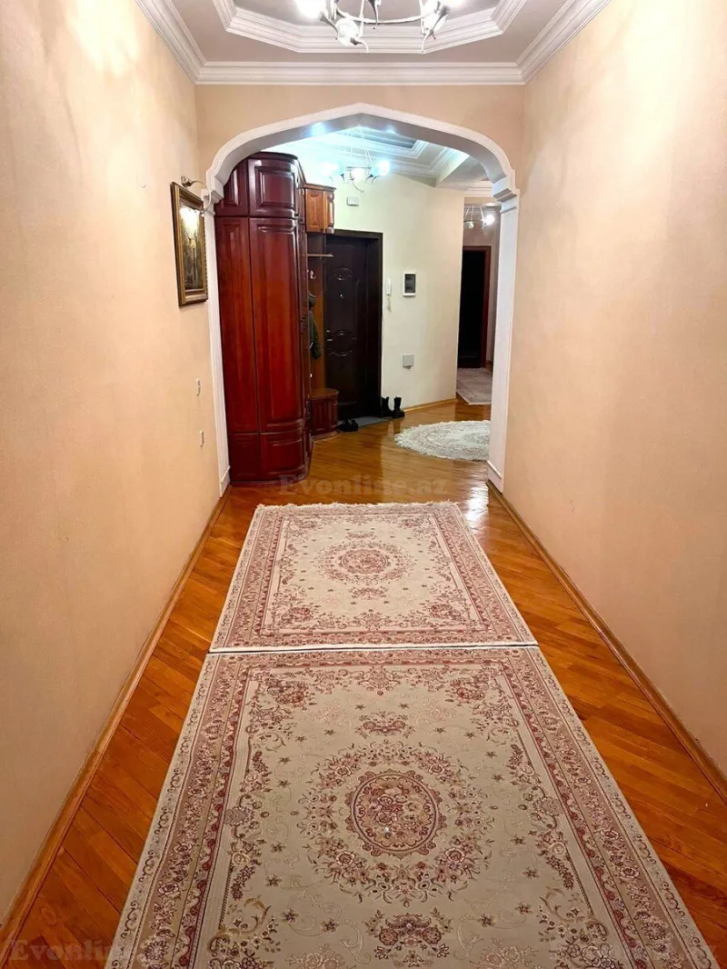 Satılır 4 otaqlı Mənzil Yeni tikili 210 m² 28 May m. - şəkil 15