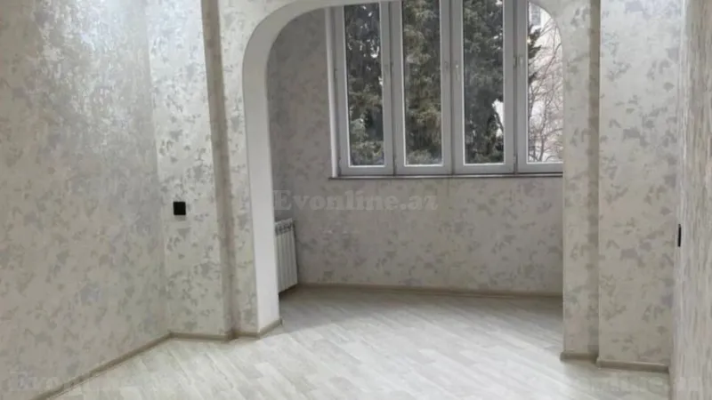 Satılır 2 otaqlı Mənzil Köhnə tikili 70 m² 8-ci mikrorayon - şəkil 2