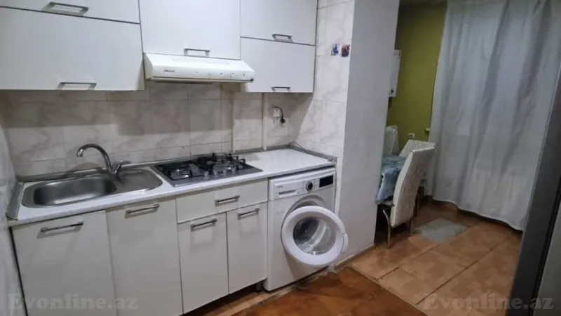 Kirayə verilir 3 otaqlı Mənzil Köhnə tikili 75 m² İnşaatçılar m. - şəkil 2