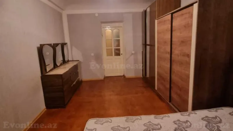 Kirayə verilir 3 otaqlı Mənzil Köhnə tikili 75 m² İnşaatçılar m. - şəkil 6