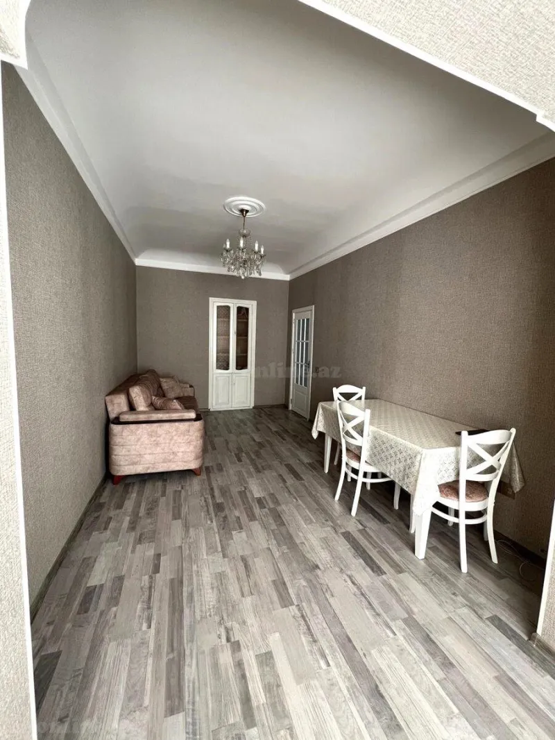 Satılır 3 otaqlı Mənzil Köhnə tikili 70 m² Nəriman Nərimanov m.