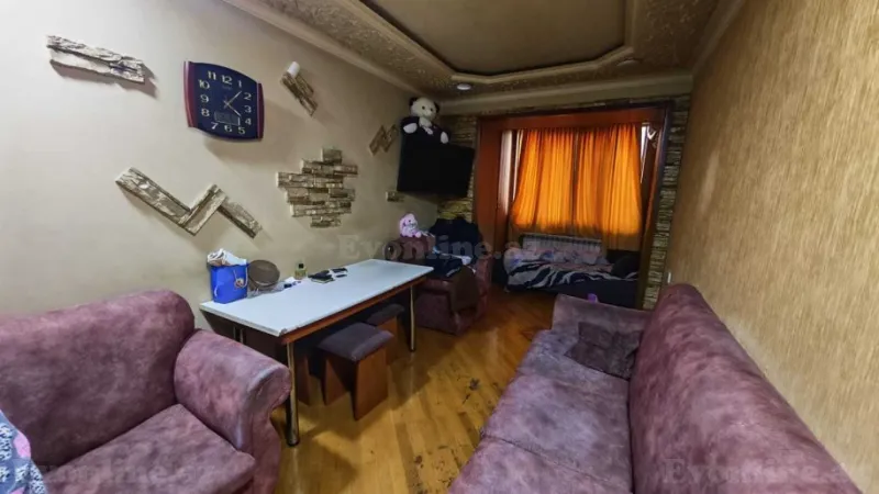 Satılır 3 otaqlı Mənzil Köhnə tikili 70 m² Gənclik m. - şəkil 3