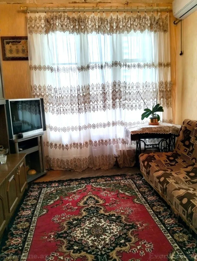 Satılır 2 otaqlı Mənzil Köhnə tikili 45 m² 28 May m. - şəkil 2
