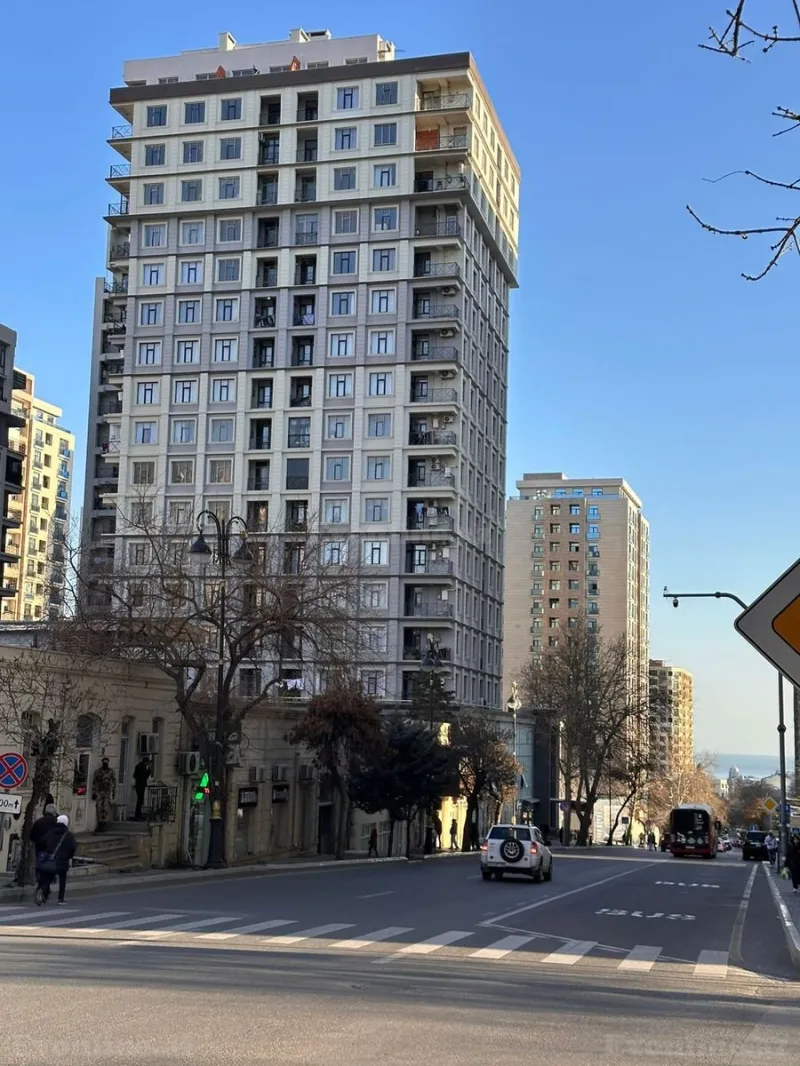 Satılır 3 otaqlı Mənzil Yeni tikili 109 m² Nəsimi r. - şəkil 7