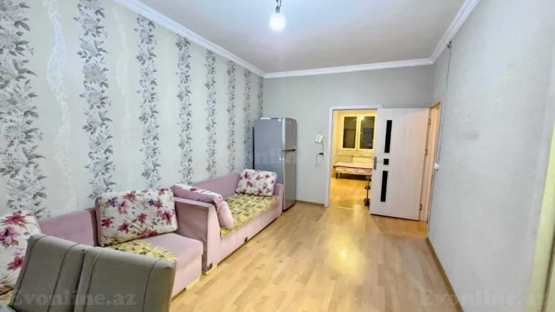 Satılır 3 otaqlı Mənzil Köhnə tikili 50 m² Memar Əcəmi m.