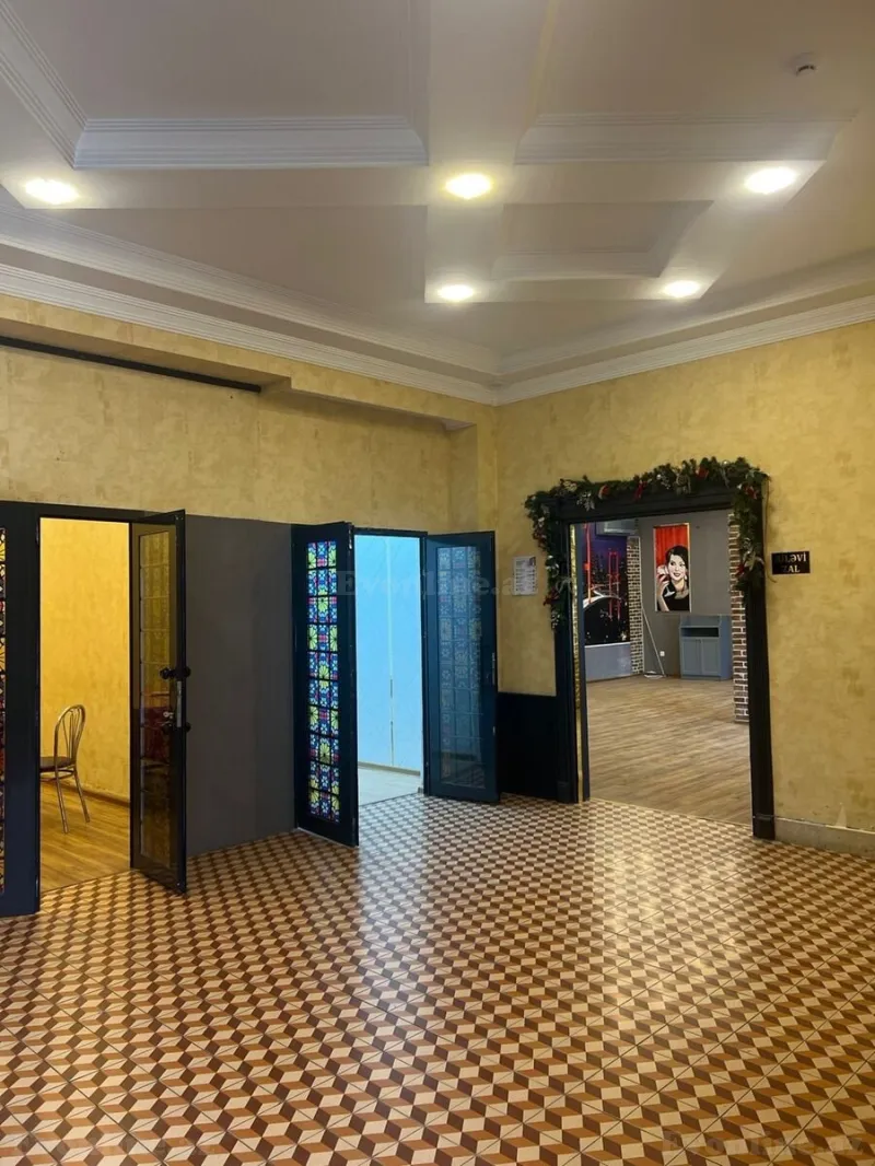 Kirayə verilir Obyekt 700 m² Xətai m. - şəkil 3