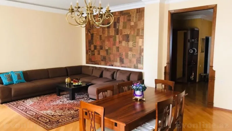 Satılır 4 otaqlı Mənzil Yeni tikili 220 m² Yasamal