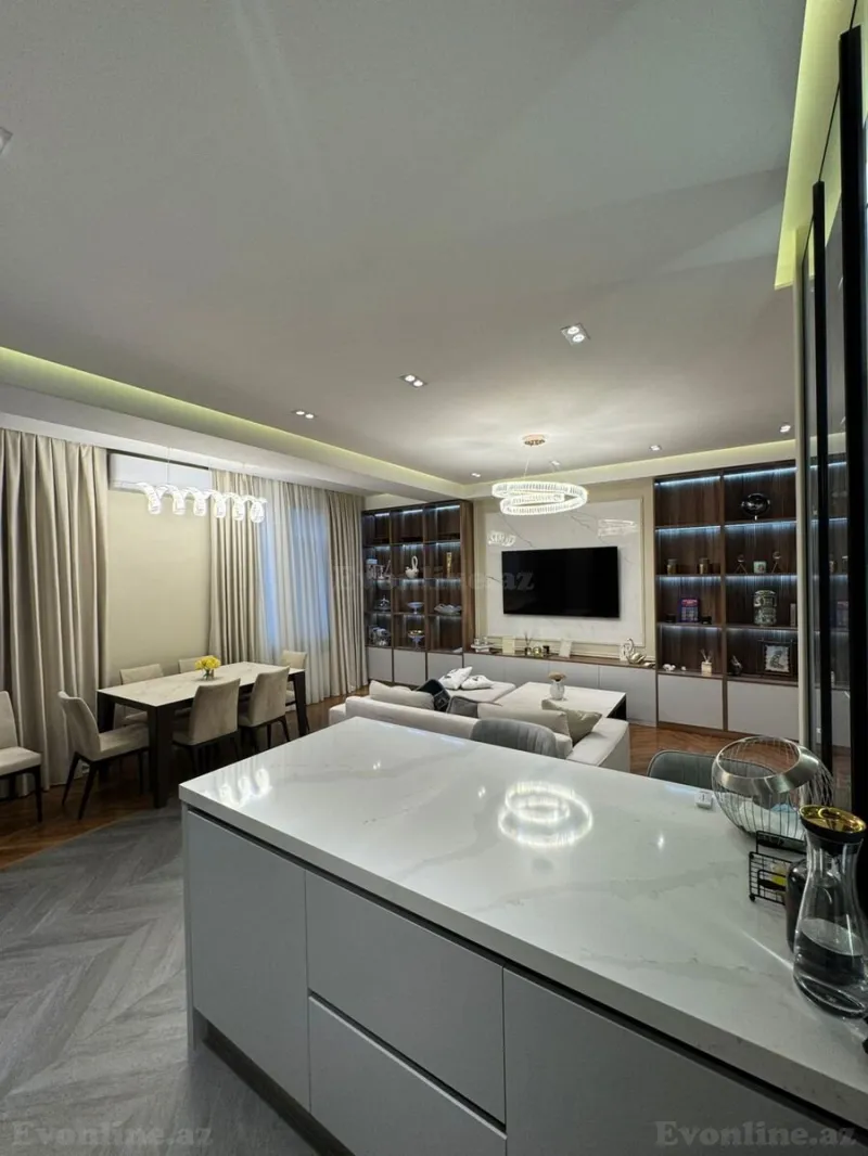 Satılır 2 otaqlı Mənzil Yeni tikili 90 m² Nərimanov r. - şəkil 3