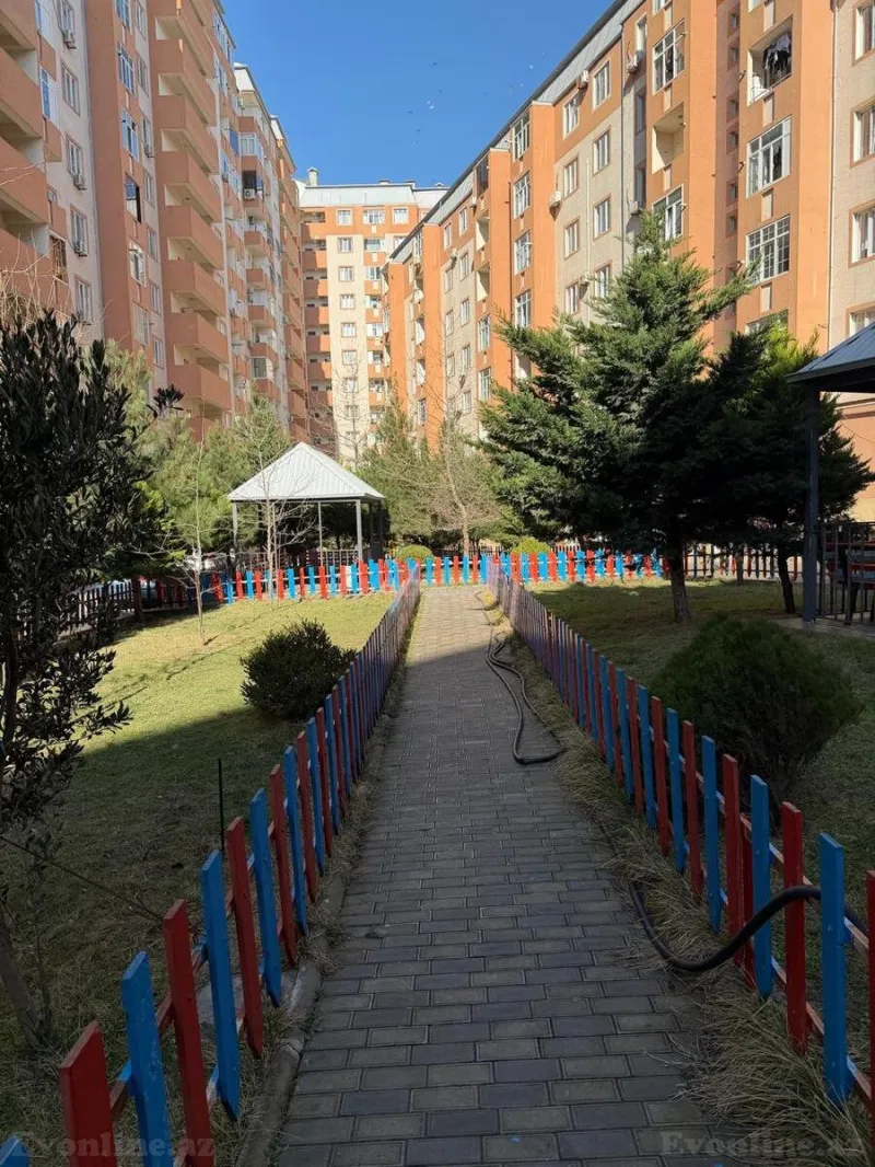 Satılır 2 otaqlı Mənzil Yeni tikili 70 m² Suraxanı r. - şəkil 3