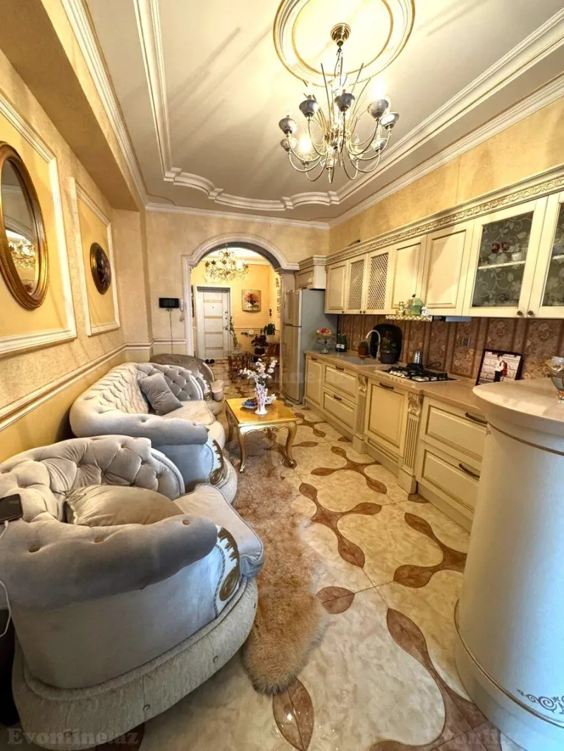 Satılır 4 otaqlı Mənzil Yeni tikili 190 m² Elmlər Akademiyası m. - şəkil 14