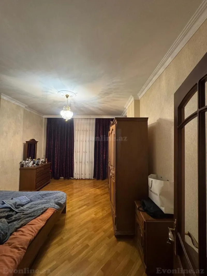 Satılır 3 otaqlı Mənzil Yeni tikili 120 m² Yasamal