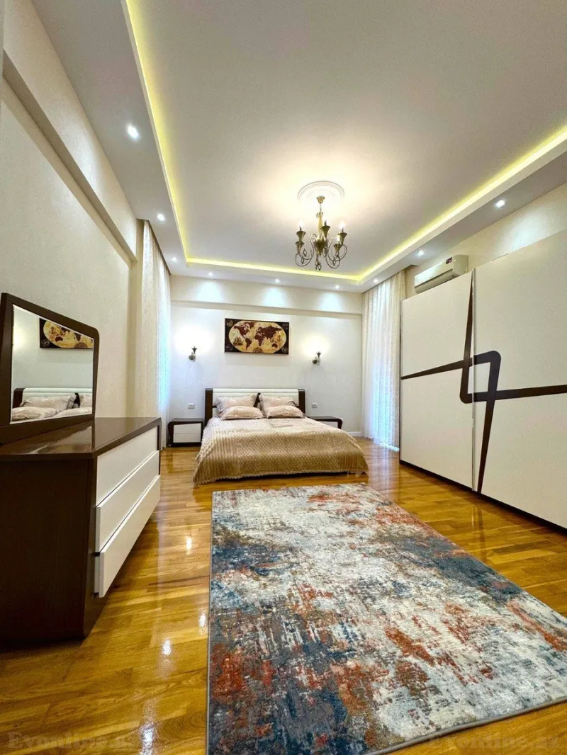 Satılır 4 otaqlı Mənzil Yeni tikili 230 m² 28 May m. - şəkil 7
