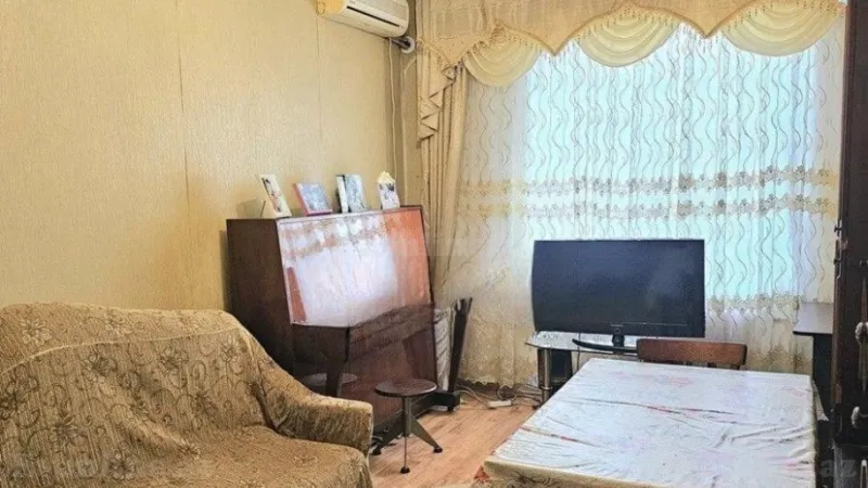 Satılır 2 otaqlı Mənzil Köhnə tikili 60 m² Suraxanı r.