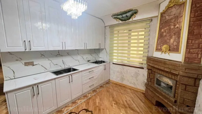 Satılır 2 otaqlı Mənzil Köhnə tikili 70 m² Nərimanov r. - şəkil 2