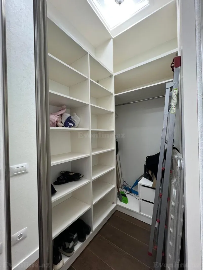 Satılır 3 otaqlı Mənzil Yeni tikili 145 m² Elmlər Akademiyası m. - şəkil 13