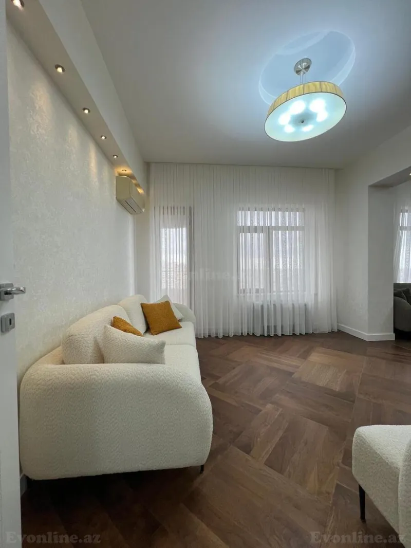 Satılır 3 otaqlı Mənzil Yeni tikili 145 m² Elmlər Akademiyası m. - şəkil 17