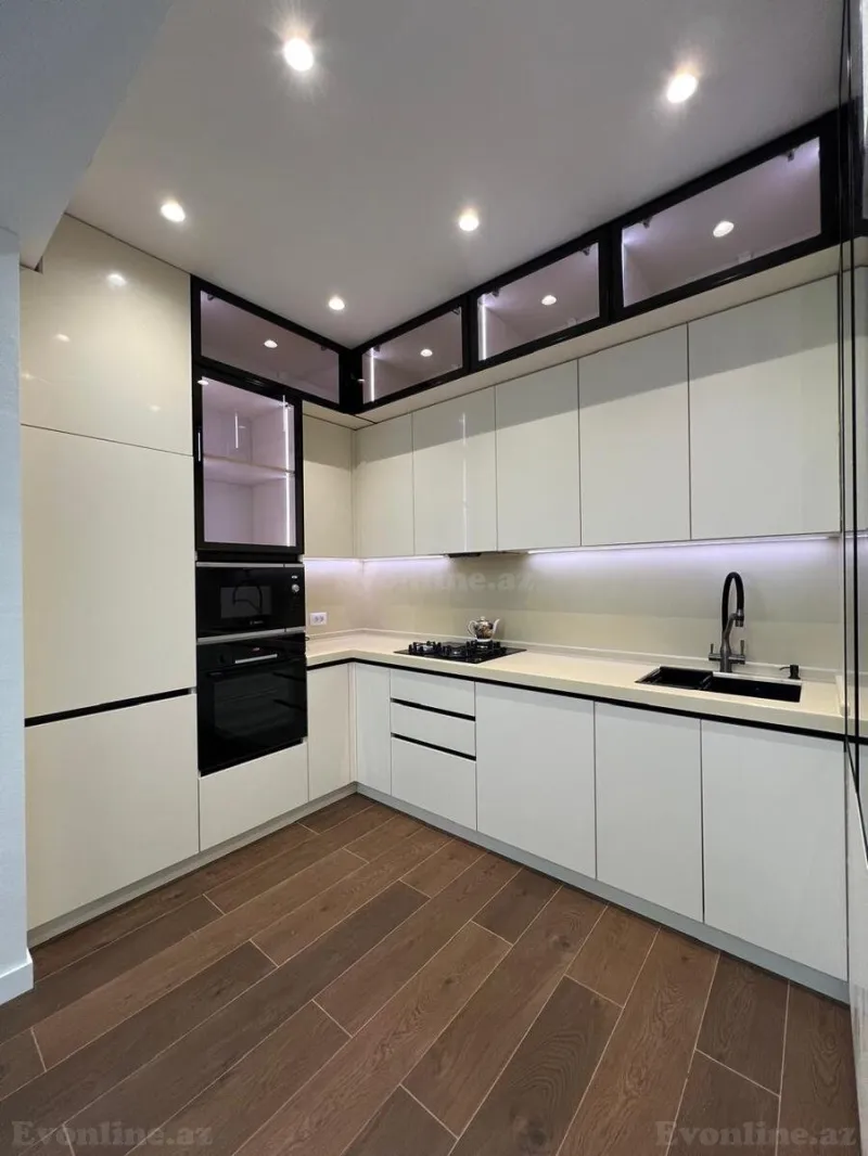 Satılır 3 otaqlı Mənzil Yeni tikili 145 m² Elmlər Akademiyası m. - şəkil 24