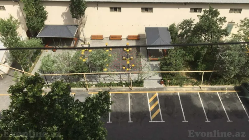 Satılır 4 otaqlı Mənzil Köhnə tikili 90 m² Sabunçu r. - şəkil 2