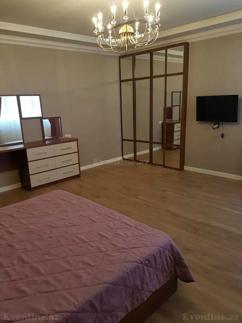 Kirayə verilir 3 otaqlı Mənzil Yeni tikili 190 m² Xətai m.