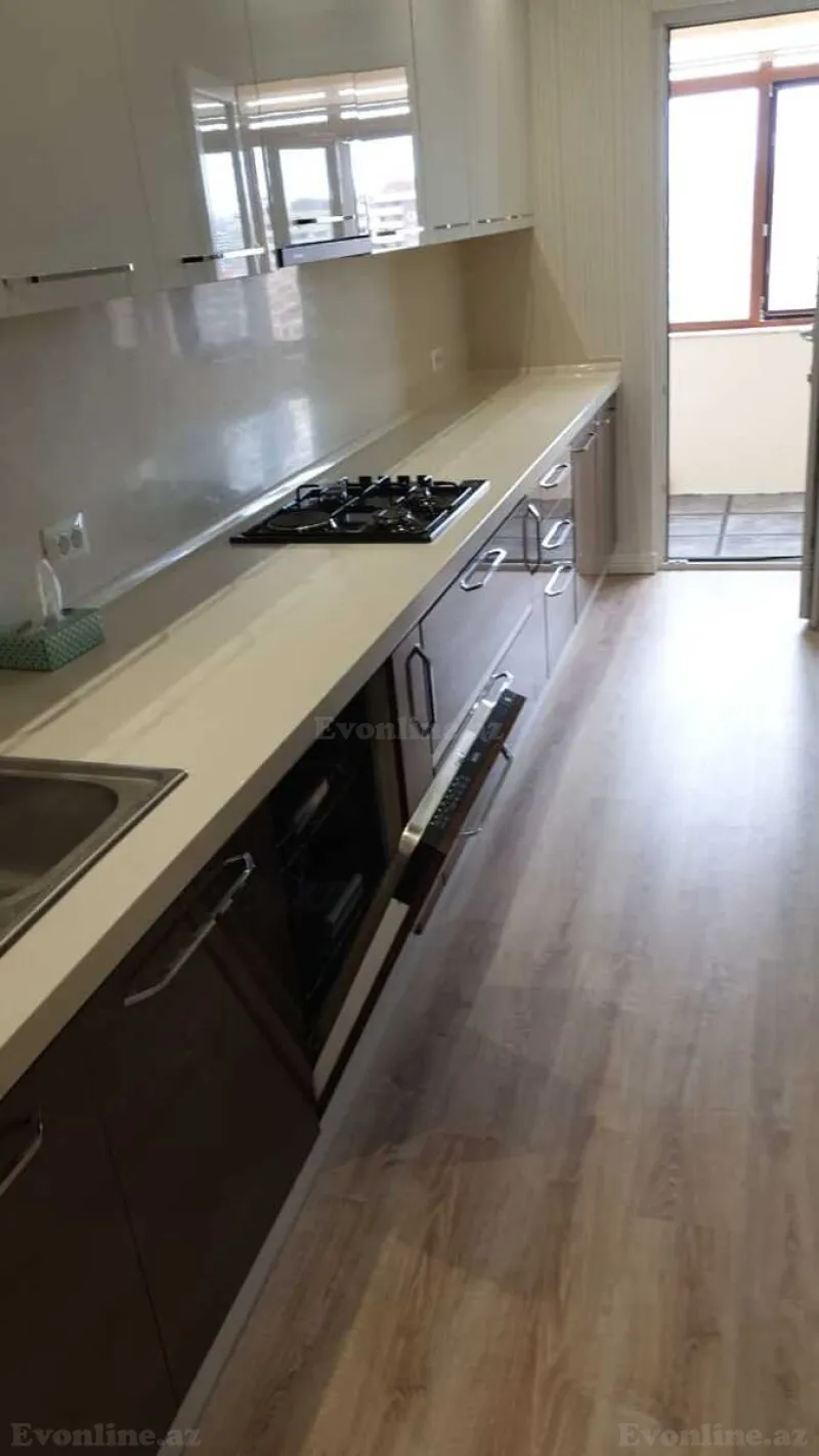 Kirayə verilir 3 otaqlı Mənzil Yeni tikili 190 m² Xətai m. - şəkil 8