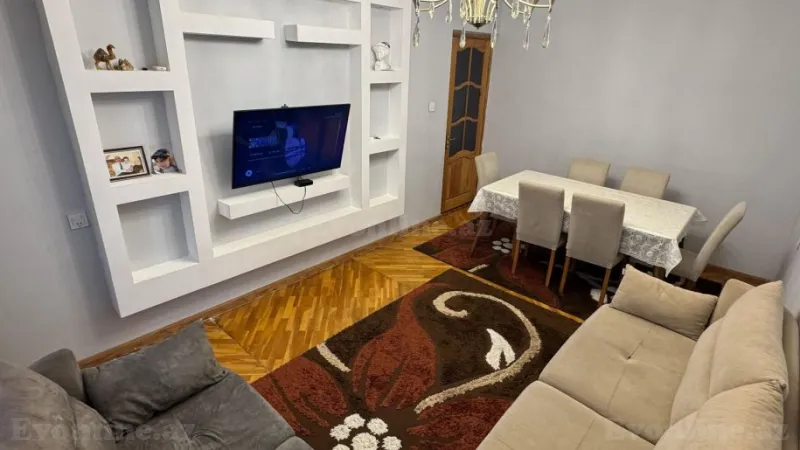 Satılır 3 otaqlı Mənzil Köhnə tikili 85 m² 8-ci mikrorayon