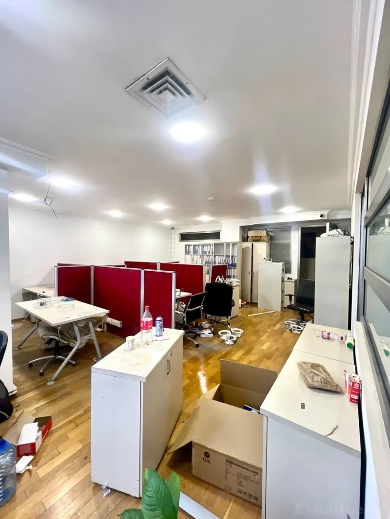 Satılır Ofis 700 m² 28 May m. - şəkil 15